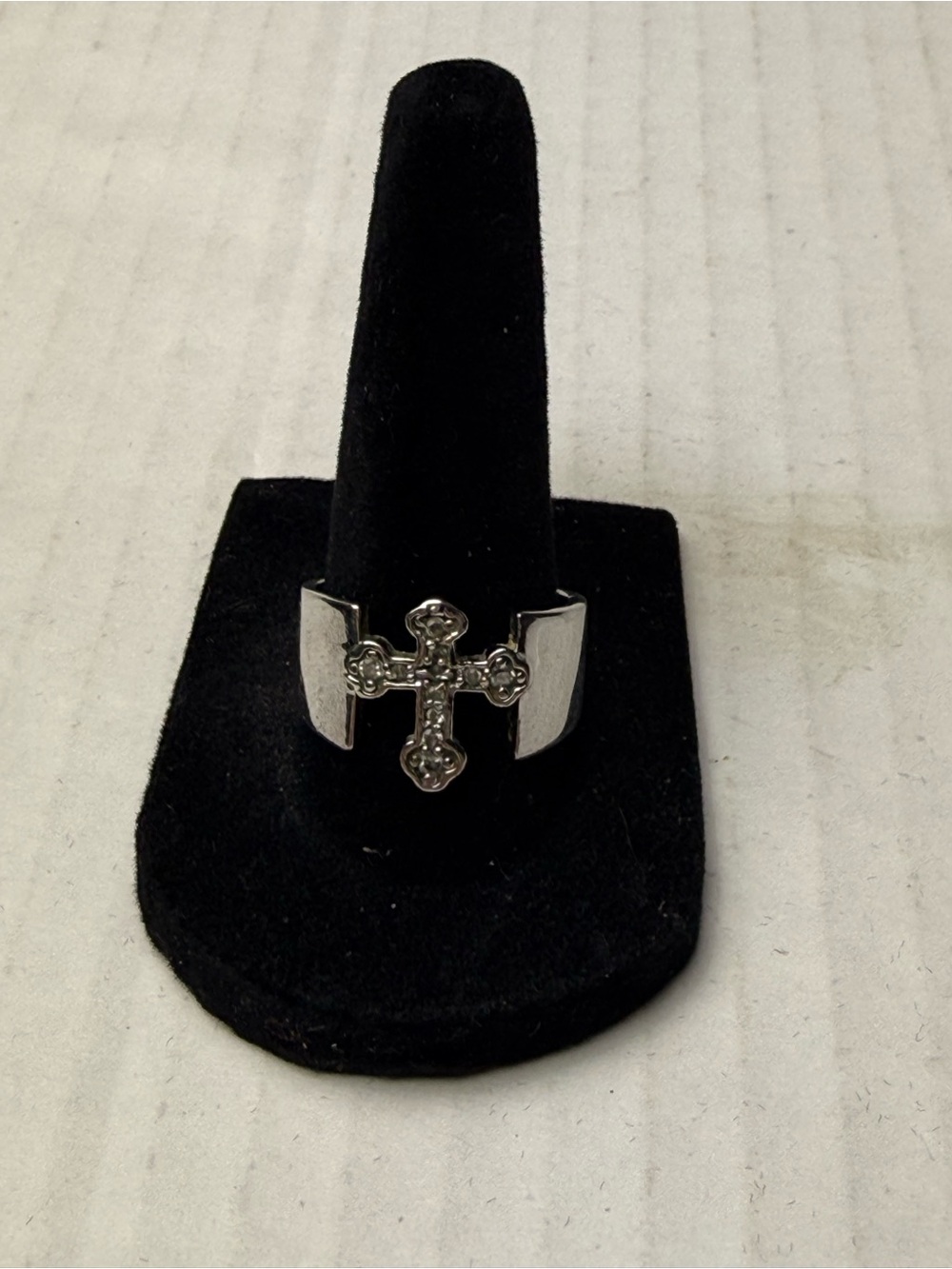 Vintage Premier Designs Devotion Ring Cross Silver Toned Clear Rhinestones Sz 8?